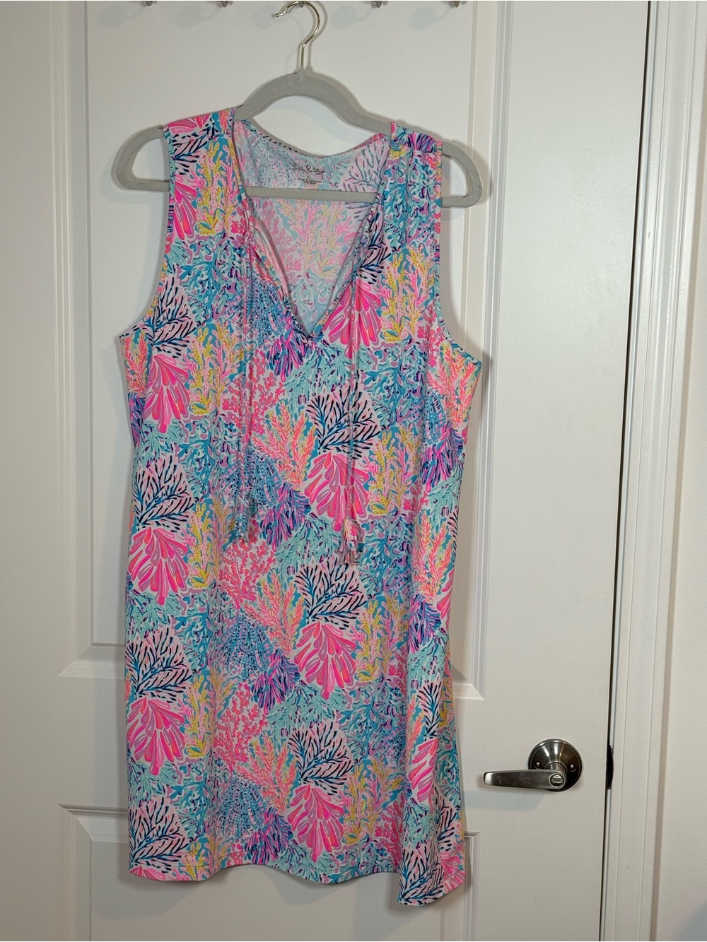 Lilly Pulitzer Sleeveless V-Neck Tropical Print Dress in Multi-Color